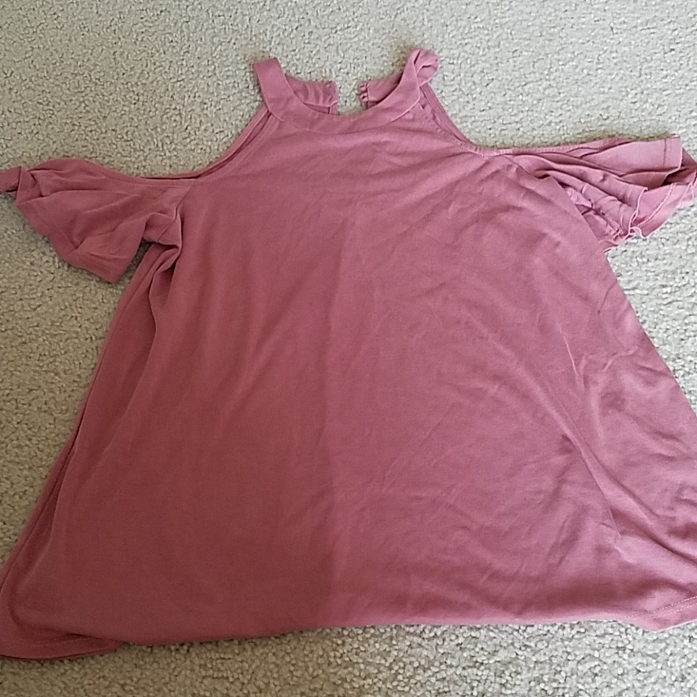 Off the shoulder pink top!!